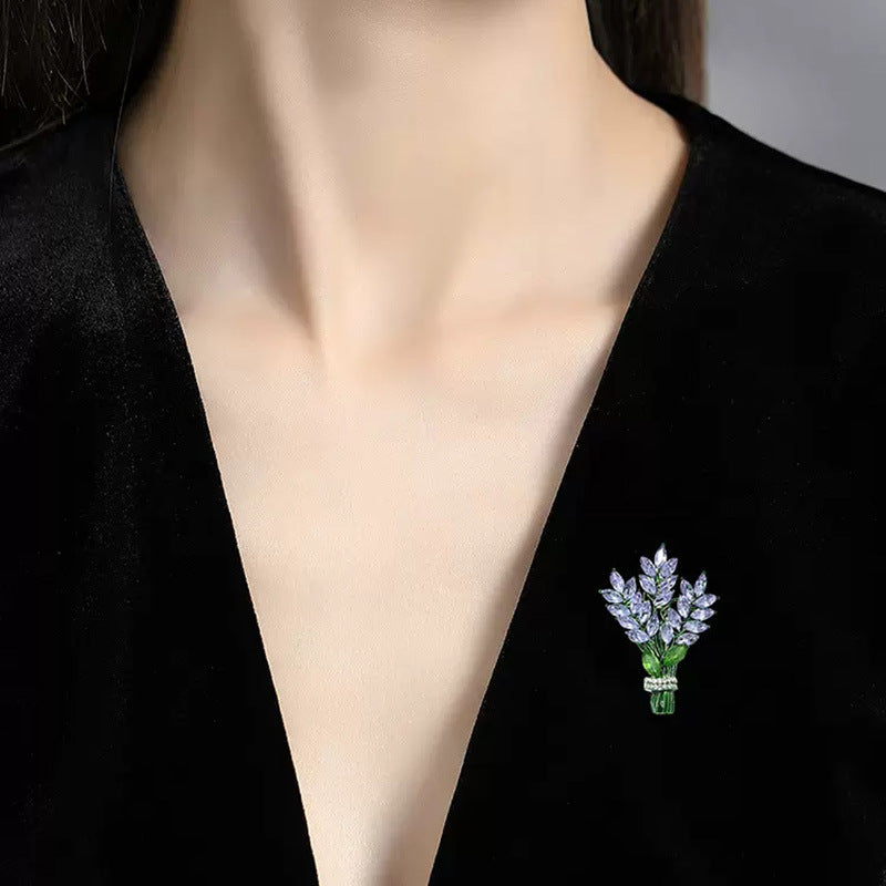 Velvet Pin
