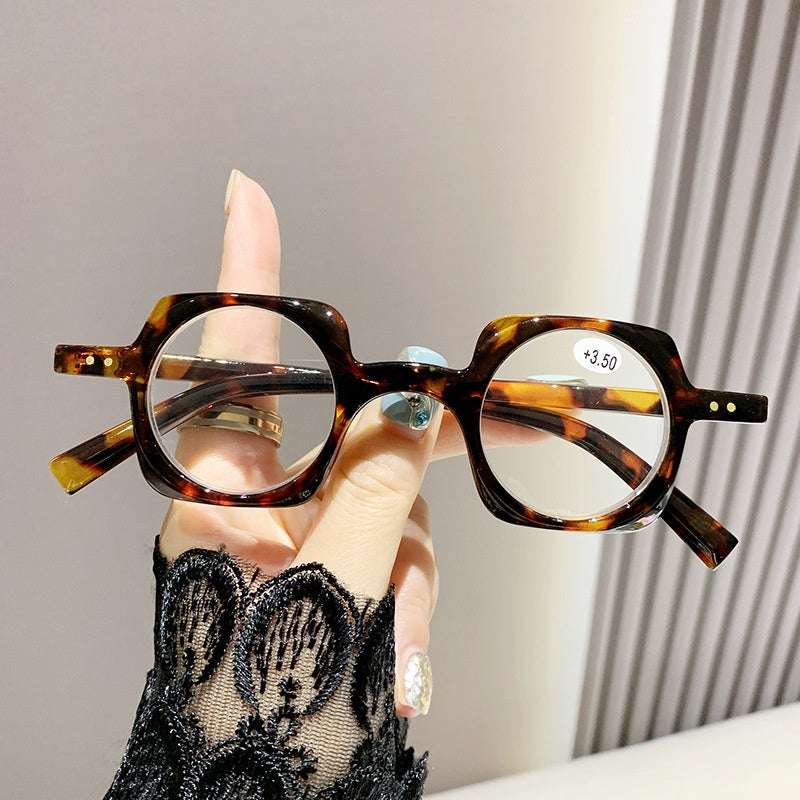 Mono Glasses