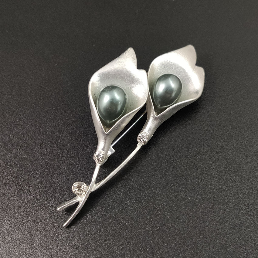 Clean Brooch