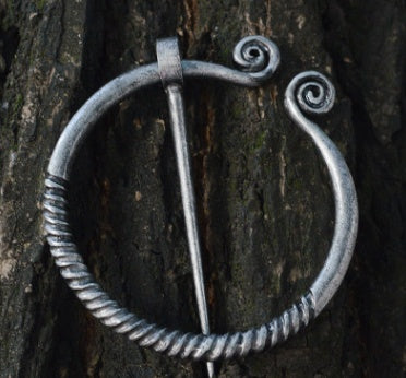 Luxe Pin