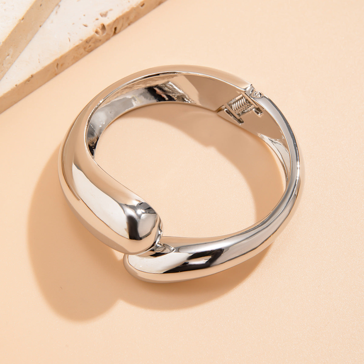 Simple Wrist