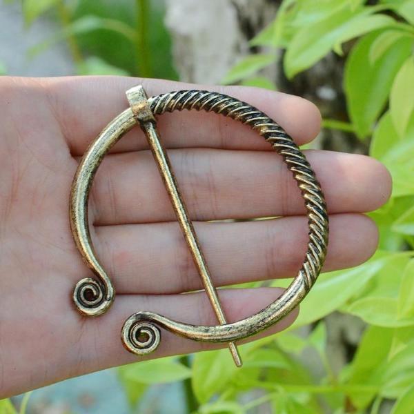 Luxe Pin