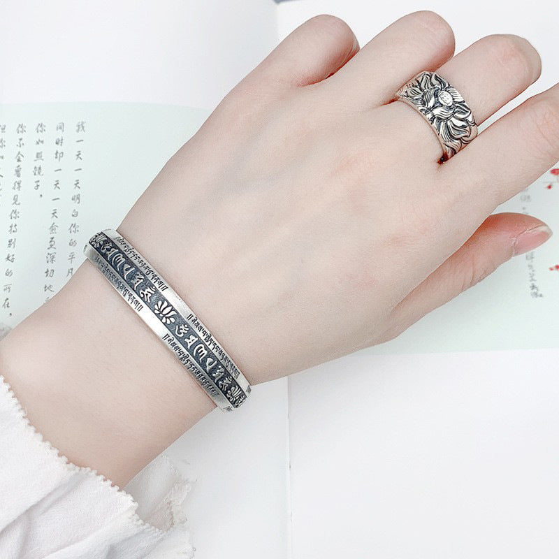 Petal Bracelet